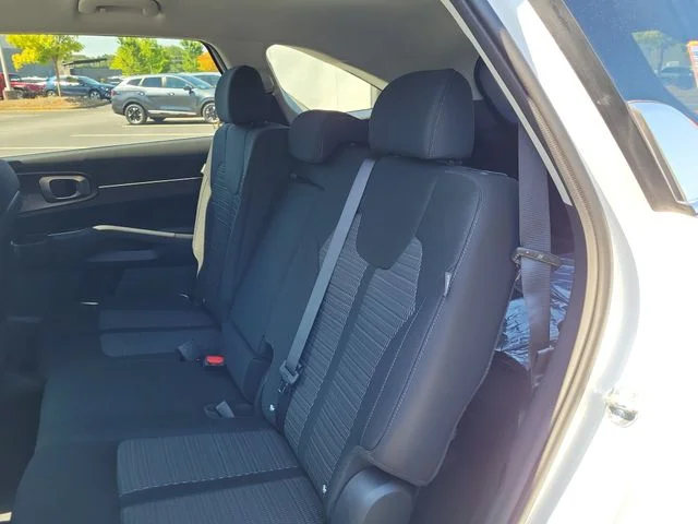 New 2026 Glacial White Pearl Kia LX image 9