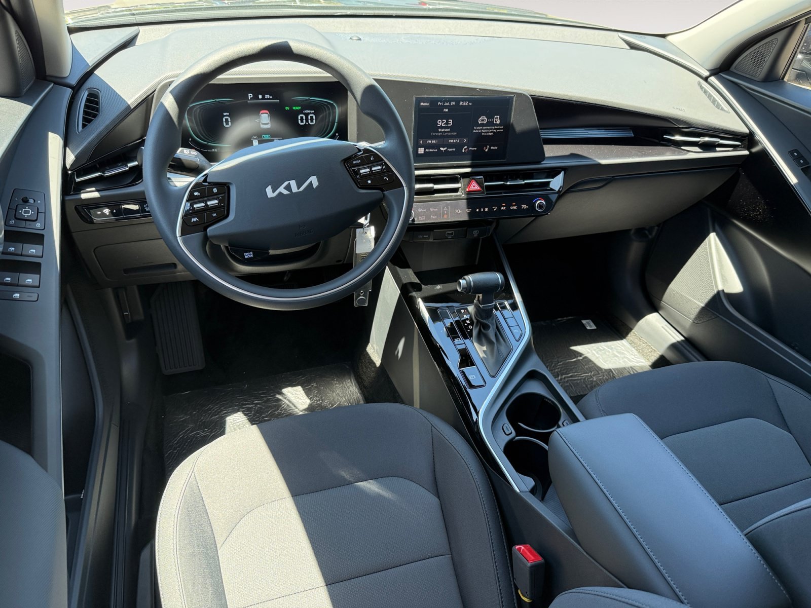 New 2026 Interstellar Gray Kia LX image 15