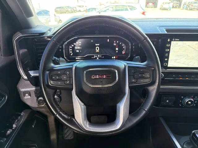 Used 2023 White GMC SLT image 10