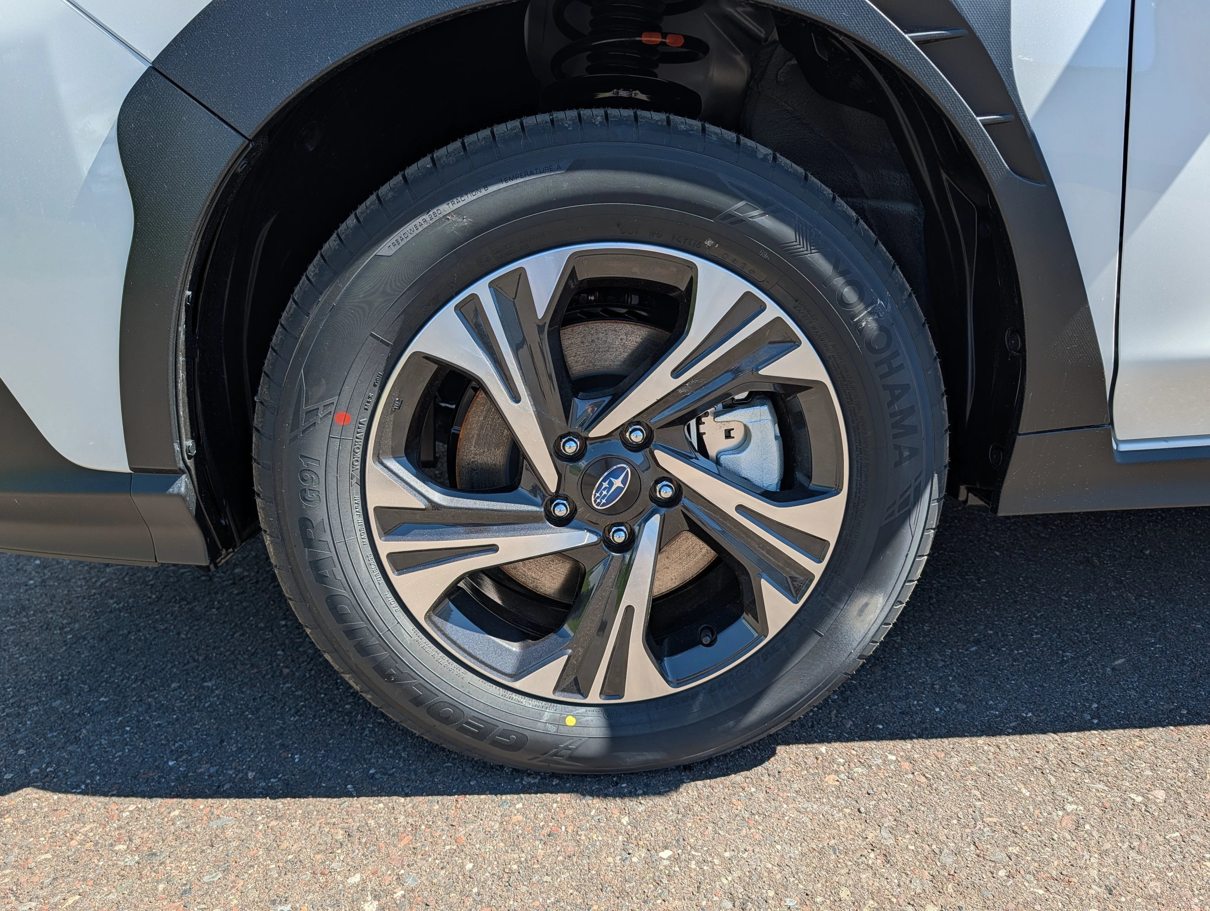 New 2026 CRYSTAL WHITE PEARL Subaru Premium image 5