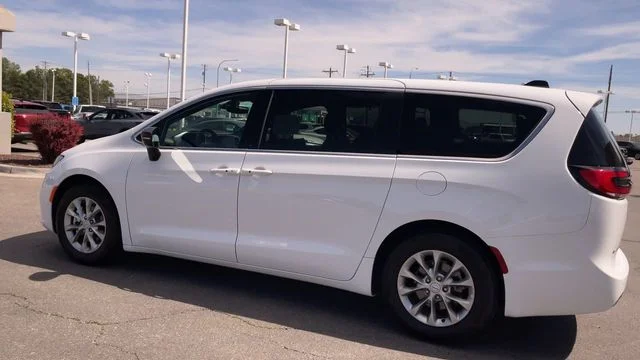 Used 2026 White Chrysler Limited image 7