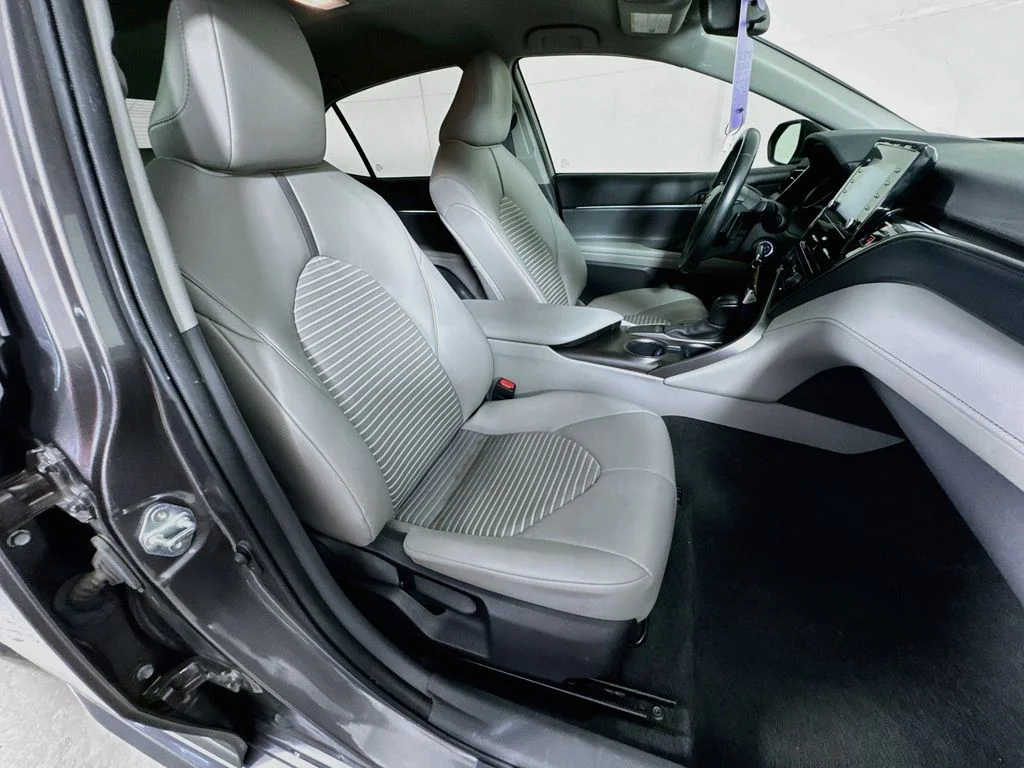 Used 2022 Gray Toyota SE image 32