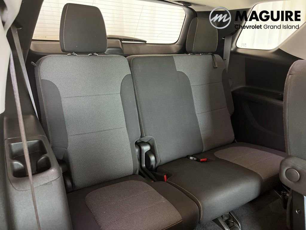 Used 2021 Satin Steel Metallic Chevrolet LT Cloth image 32