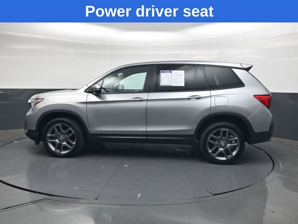 Used 2023  Honda EX-L image 7