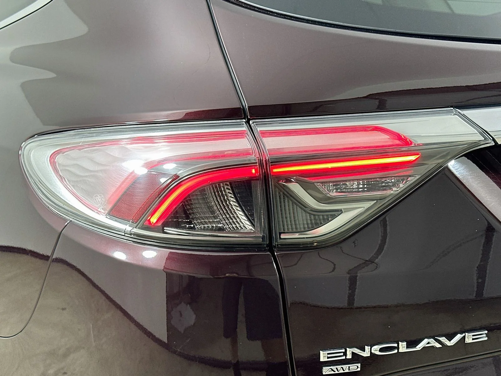 Used 2022 Red Buick  image 12