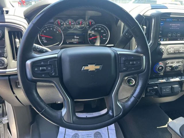 Used 2021 Silver Ice Metallic Chevrolet LT image 19