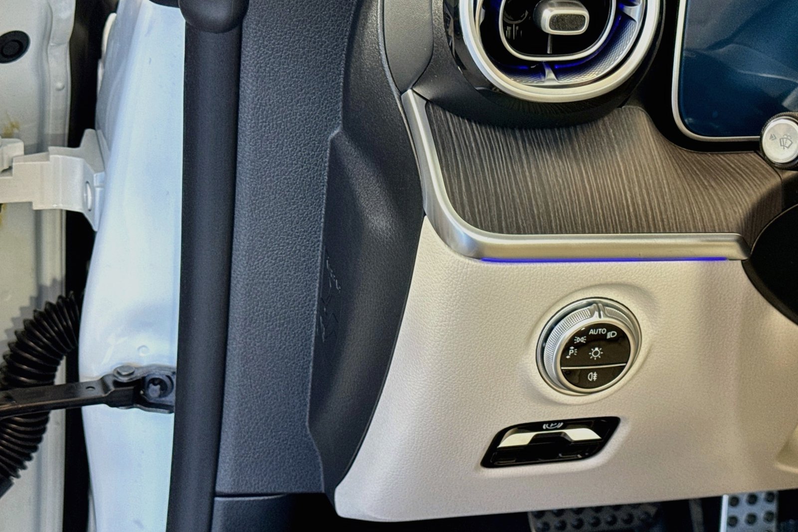New 2026 Polar White Mercedes-Benz CLE 450 image 10