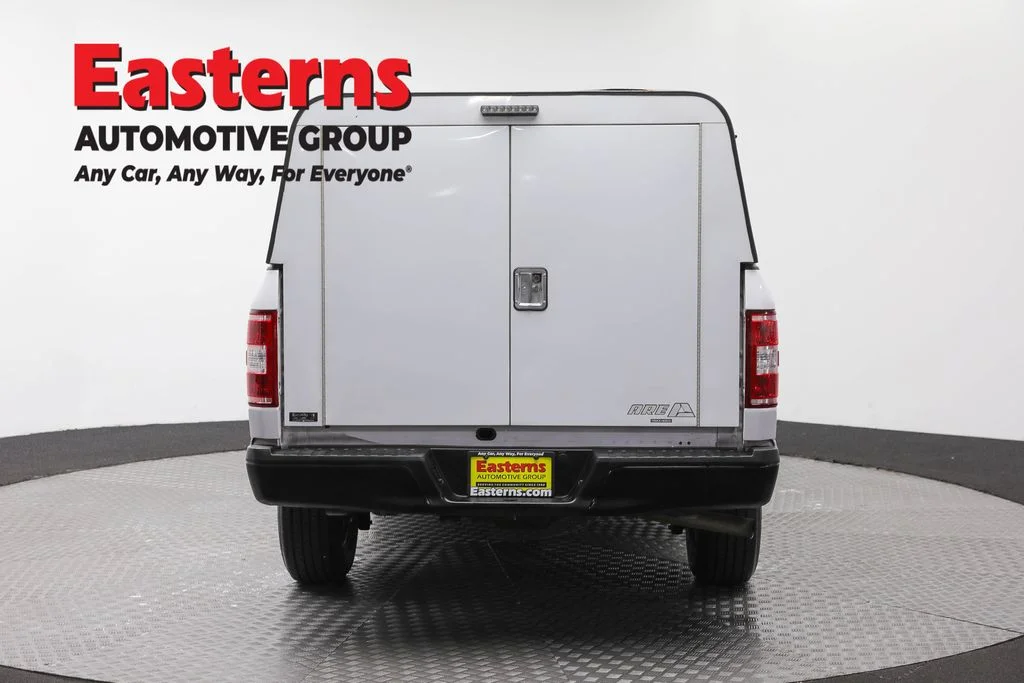 Used 2019 White Ford XL image 6