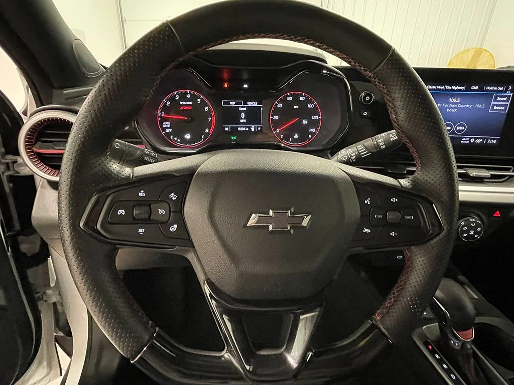 Used 2024 White Chevrolet 1RS image 32