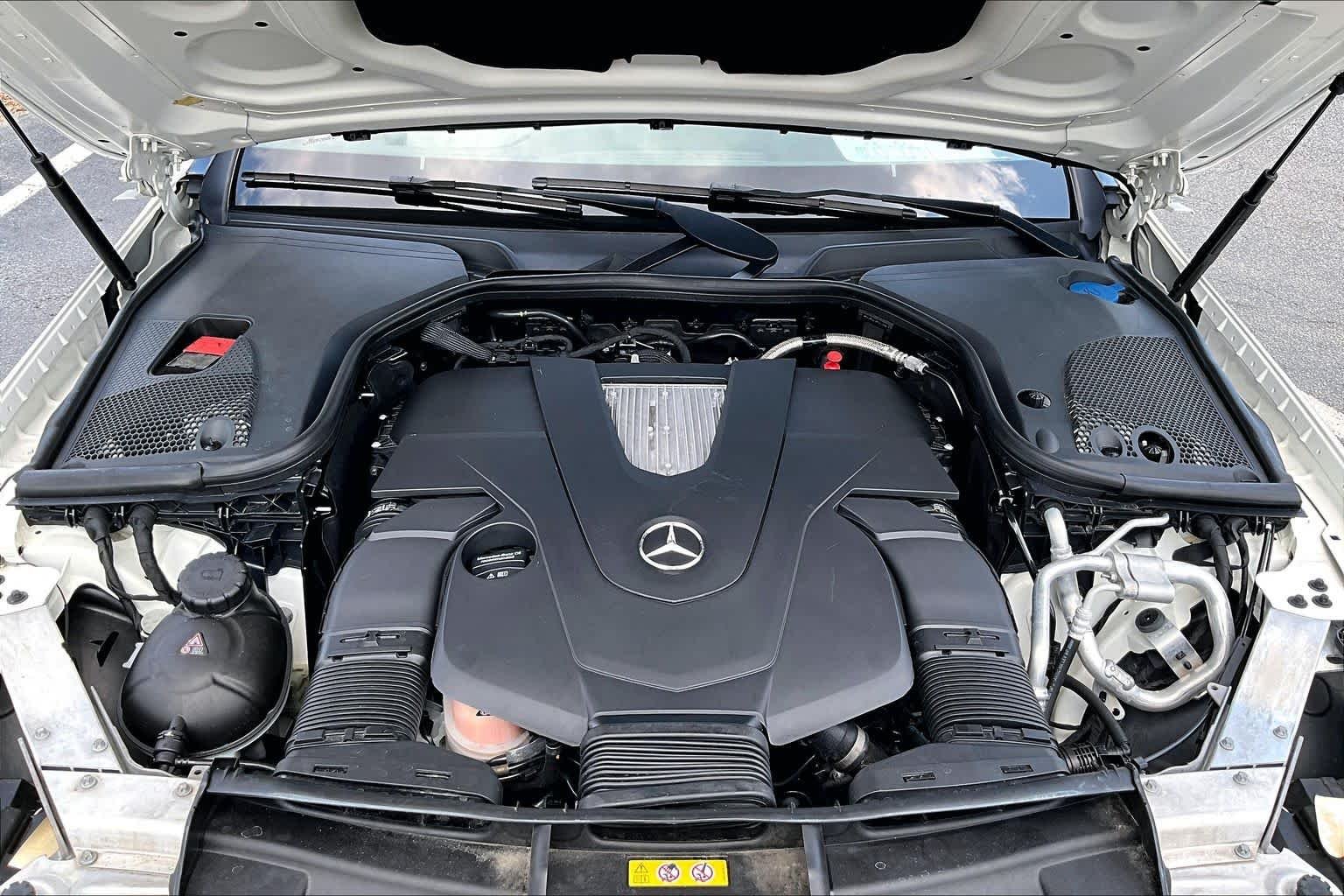 Used 2018 Polar White Mercedes-Benz E 400 image 29