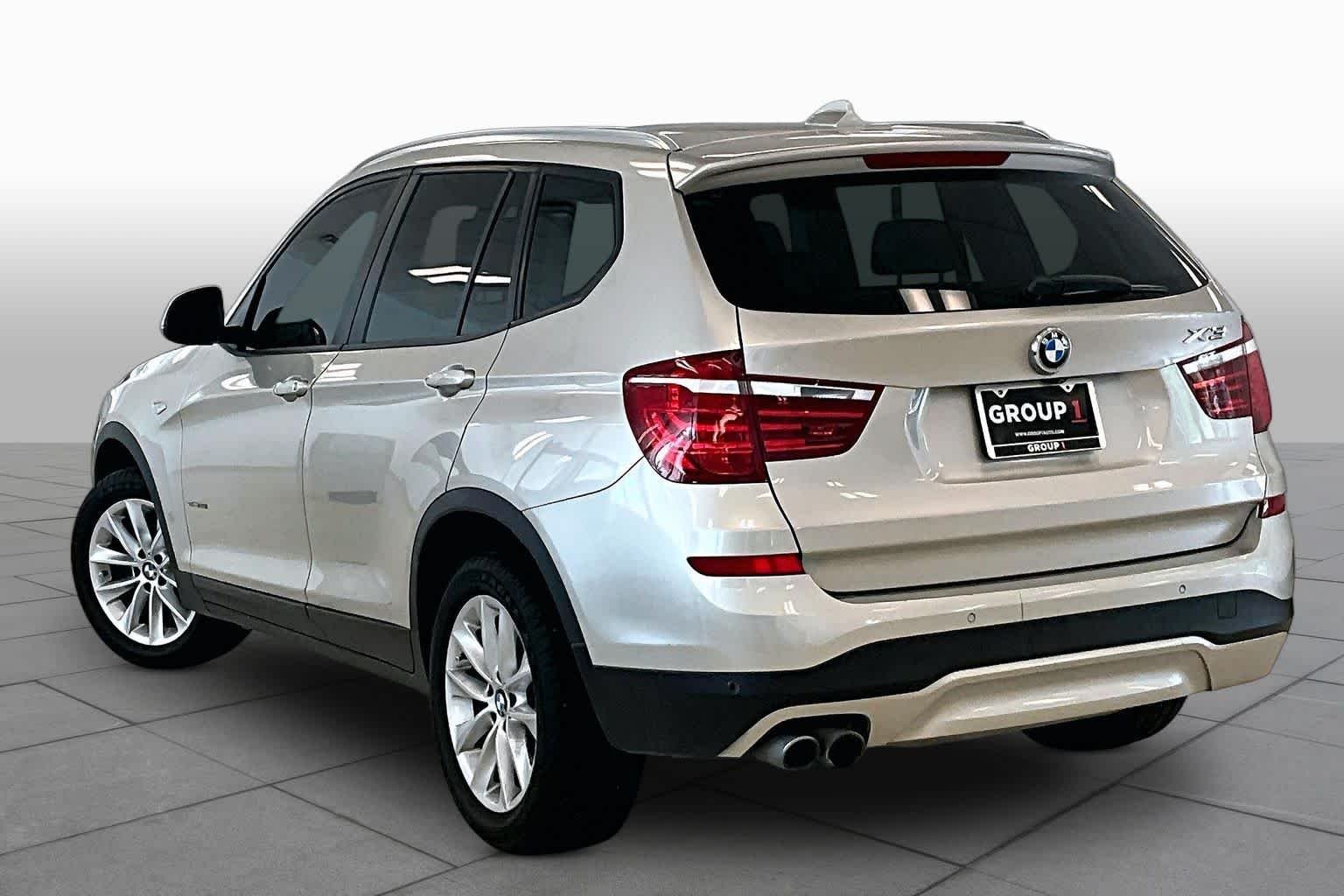 Used 2016 Mineral Silver Metallic BMW sDrive28i image 11