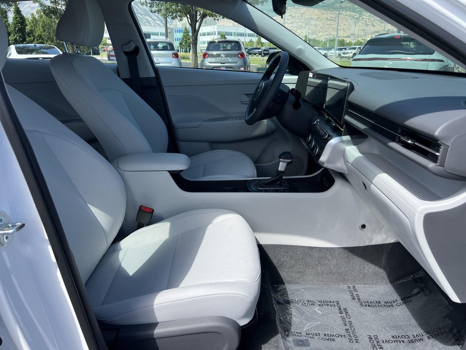 2026 Hyundai Kona SE - Photo 17
