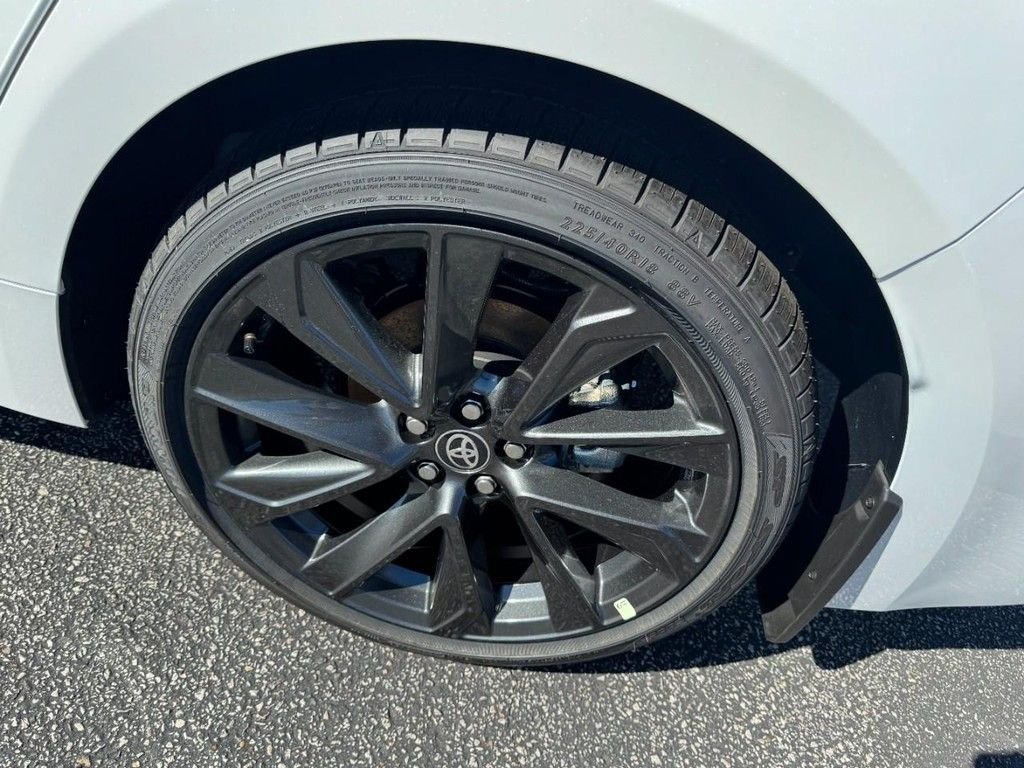 2026 Toyota Corolla XSE - Photo 7