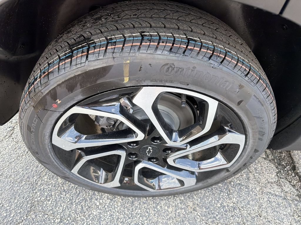 New 2026 Mosaic Black Metallic Chevrolet 2RS image 4