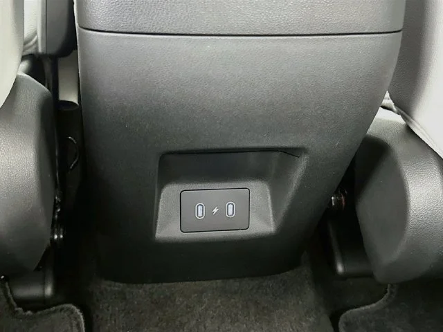 New 2027 Gray Hyundai SE image 13