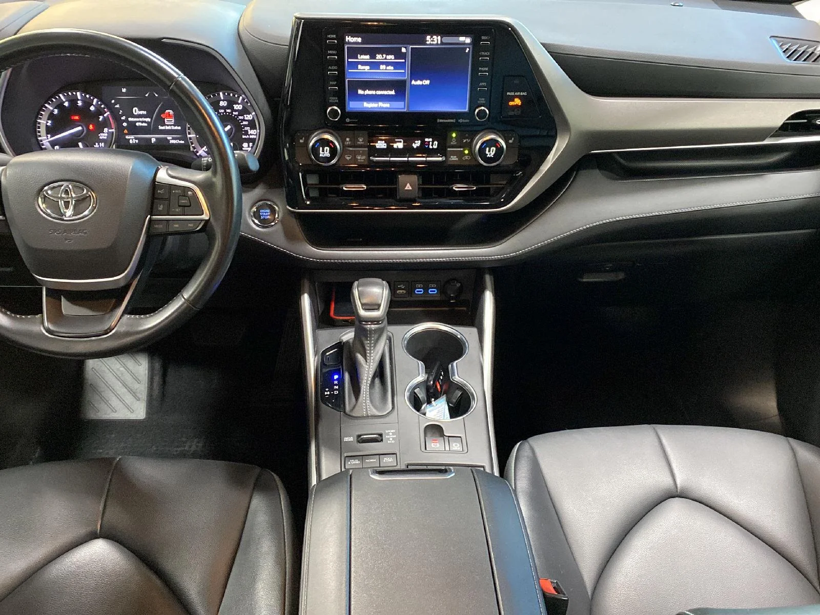Used 2022 Celestial Silver Metallic Toyota XLE image 22