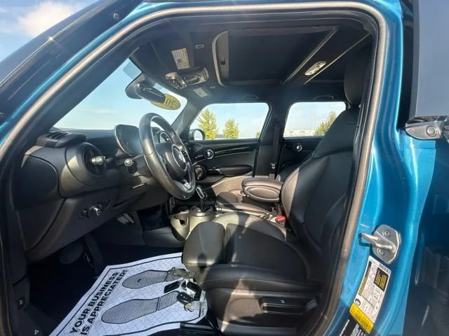 Used 2023 Blue MINI Cooper S image 2