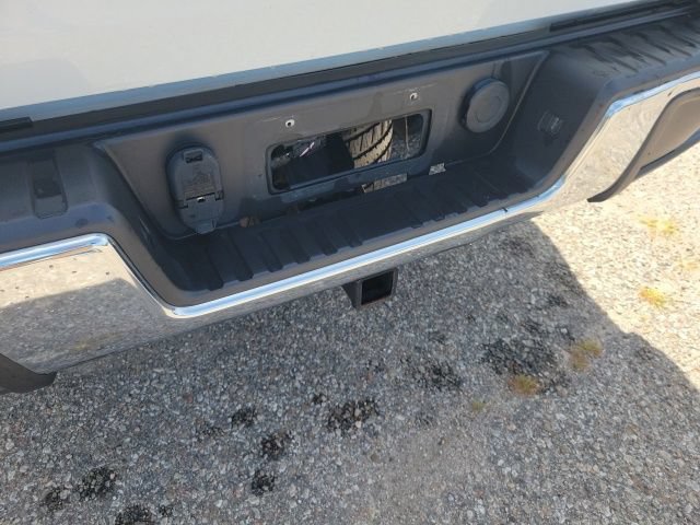 Used 2016 SUMMIT WHITE GMC 2WD SLE image 24