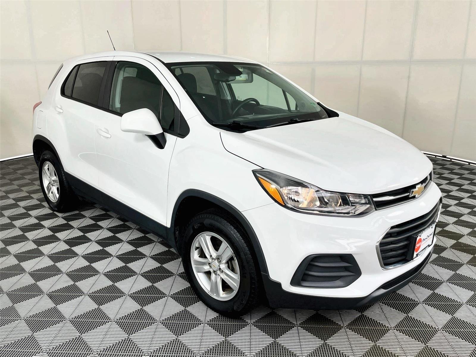 2020 Chevrolet Trax LS AWD's photo