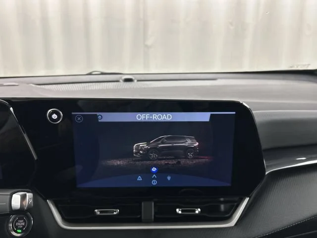 2027 Chevrolet Equinox LT - Photo 17