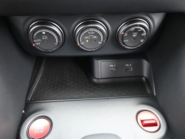 2025 Nissan Z NISMO - Photo 22