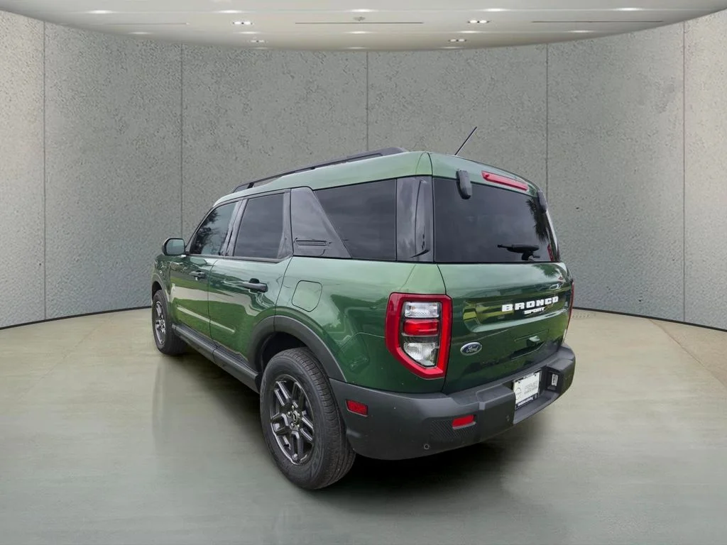Used 2025 Green Ford Big Bend image 3