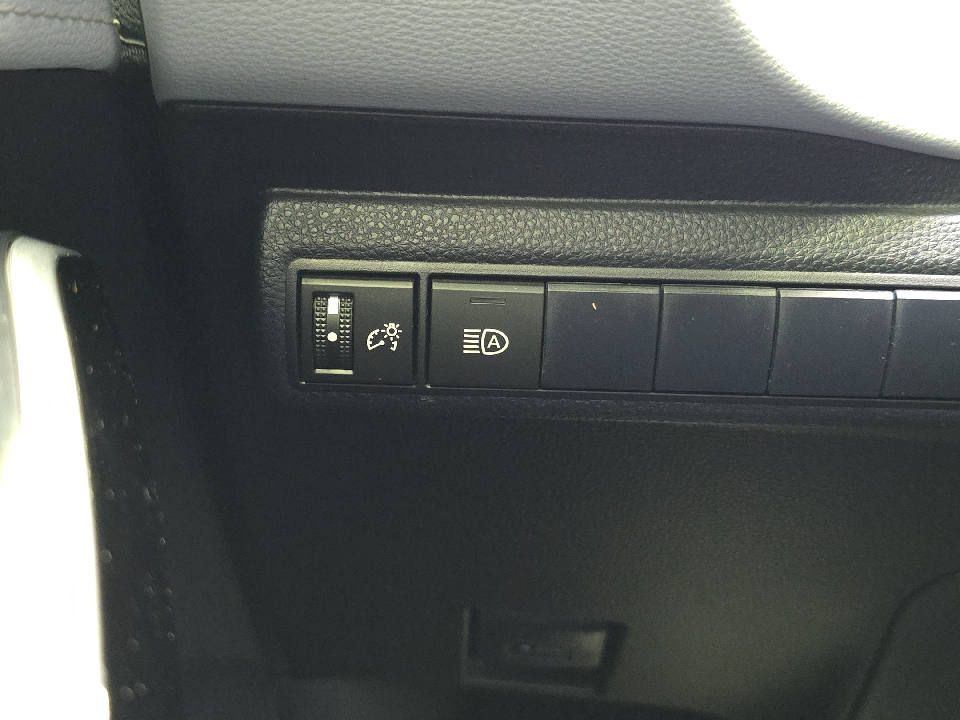 Certified Used 2021 Galactic Aqua Mica Toyota XSE image 18
