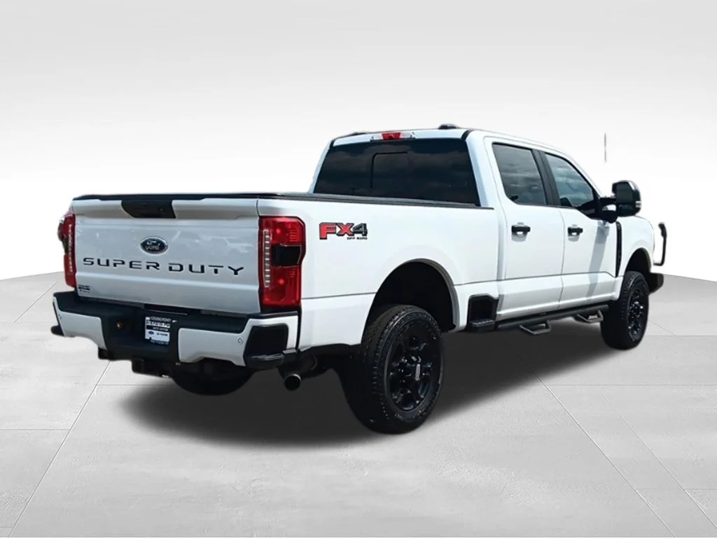 Used 2024 Oxford White Ford XL image 6