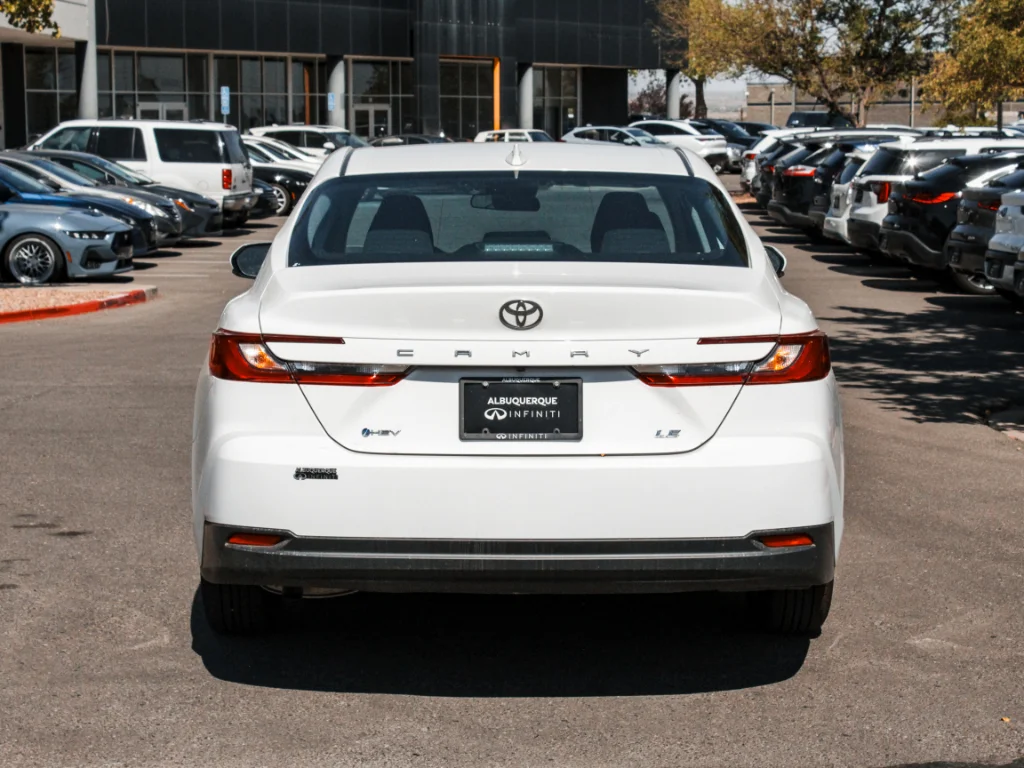 Used 2025 Wind Chill Pearl Toyota XSE image 6