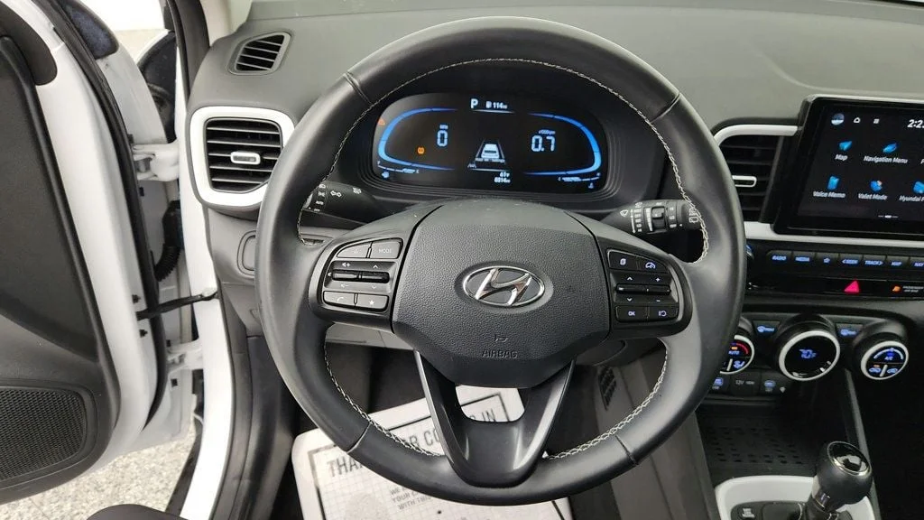 Used 2023 Lunar White Hyundai Limited IVT image 12