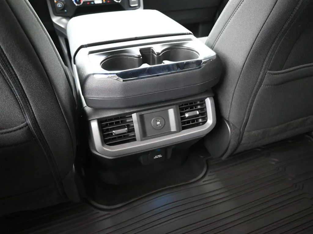 New 2026 Agate Black Metallic Ford XLT image 23