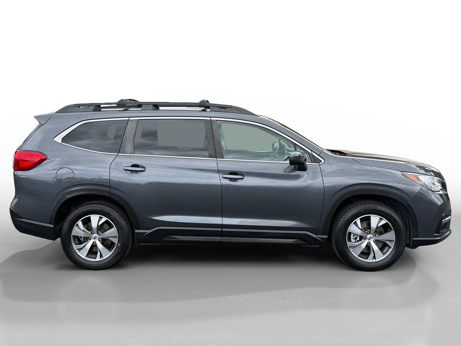 Used 2019 Gray Metallic Subaru Premium image 6