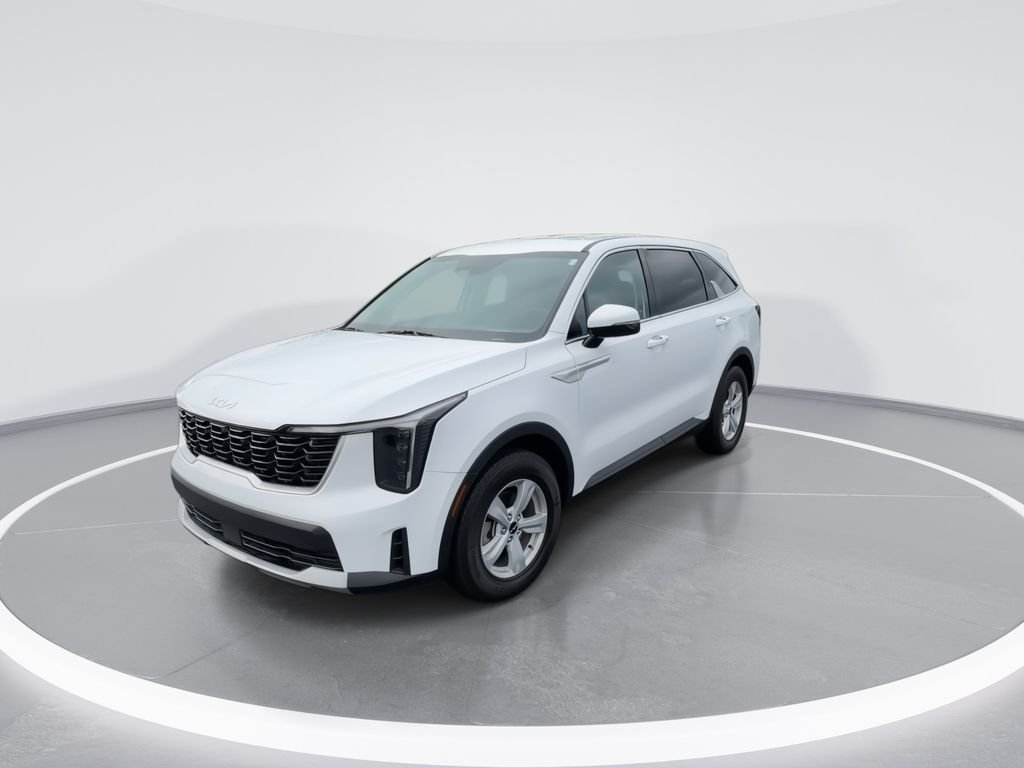 Used 2024 White Kia LX image 5