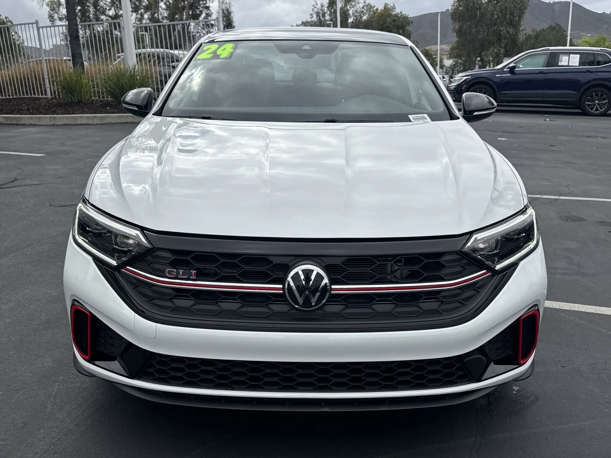 Certified Used 2024 WHITE Volkswagen Autobahn image 2