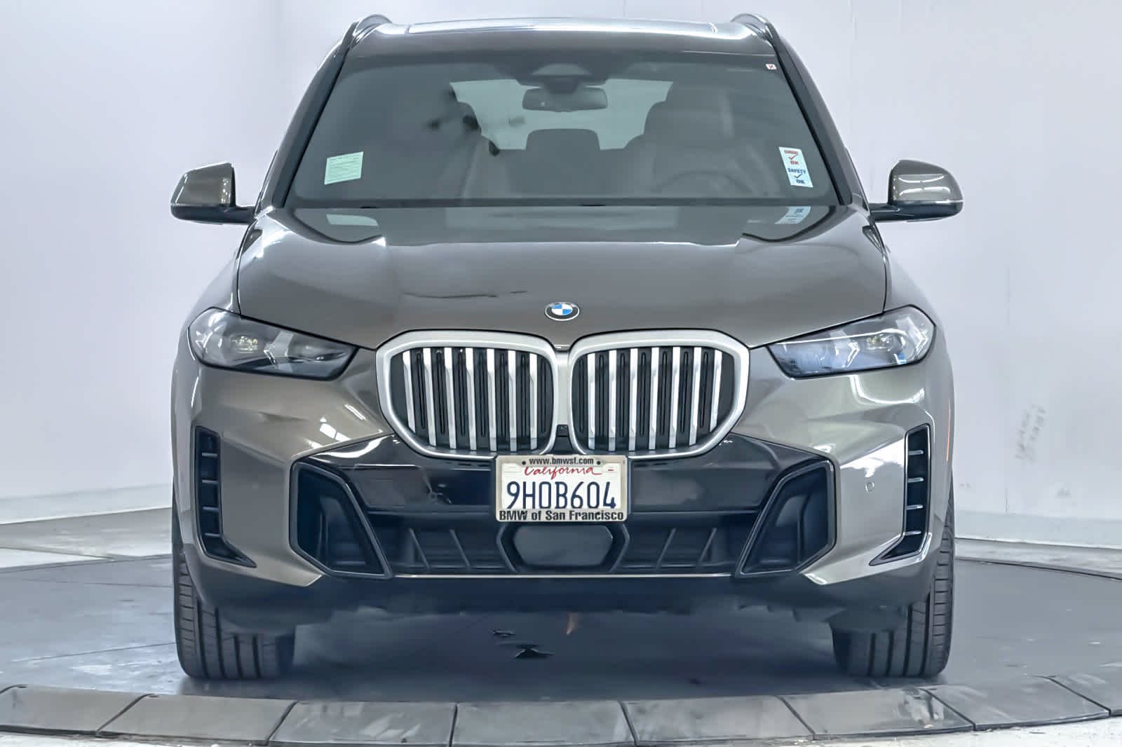 Certified Used 2024 Manhattan Green Metallic BMW xDrive40i image 10