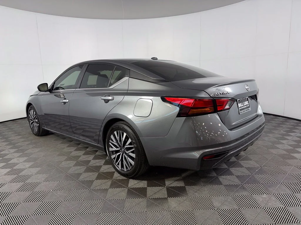 Certified Used 2025 Gray Nissan 2.5 SV image 5