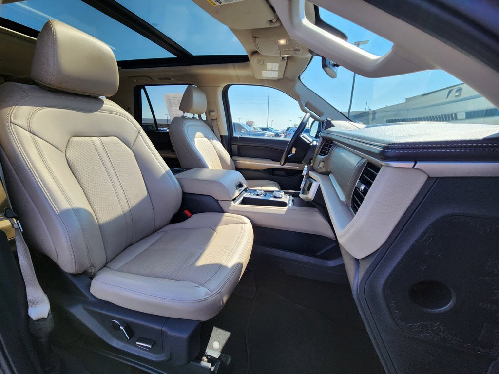 Used 2024 Agate Black Metallic Ford Limited image 25