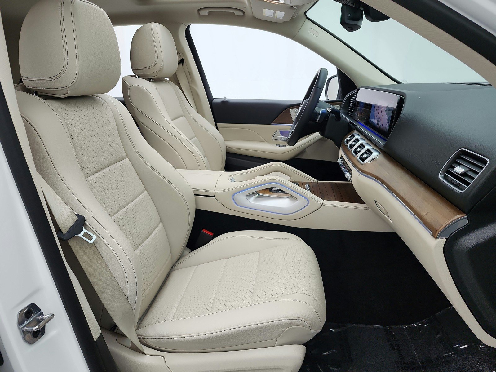 Used 2024 Polar White Mercedes-Benz GLE 350 4MATIC® SUV image 26