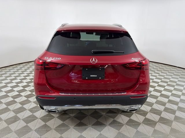 New 2026 MANUFAKTUR Patagonia Red Metallic Mercedes-Benz GLA 250 image 6
