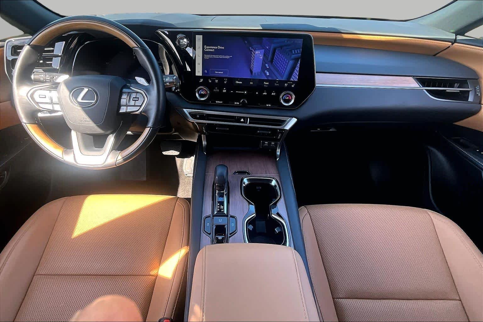Used 2025 Eminent White Pearl Lexus Premium image 16