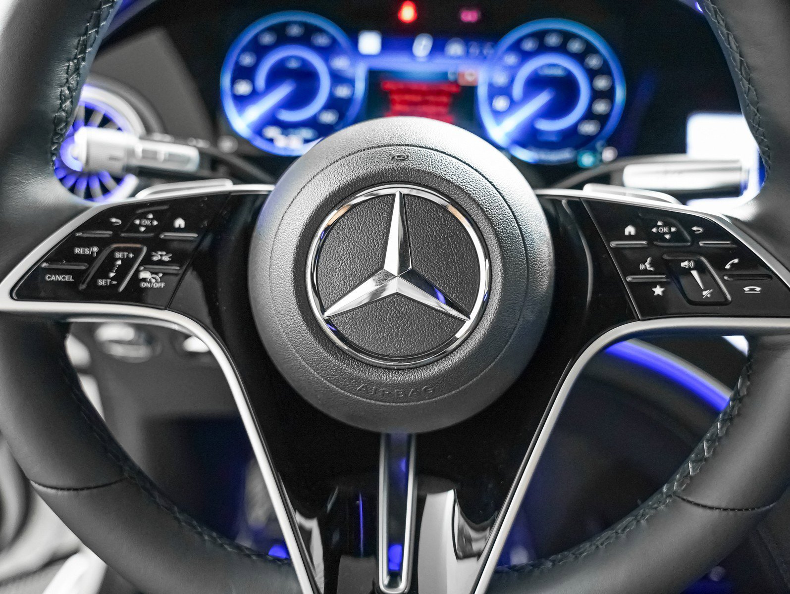 New 2026 Polar White Mercedes-Benz EQS 400 image 14