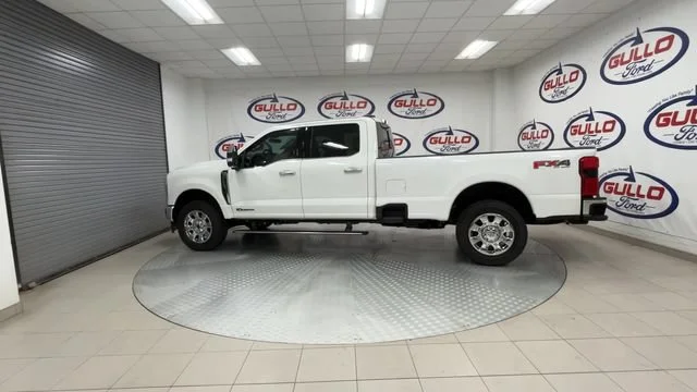 New 2026 Star White Metallic Tri-Coat Ford King Ranch image 9