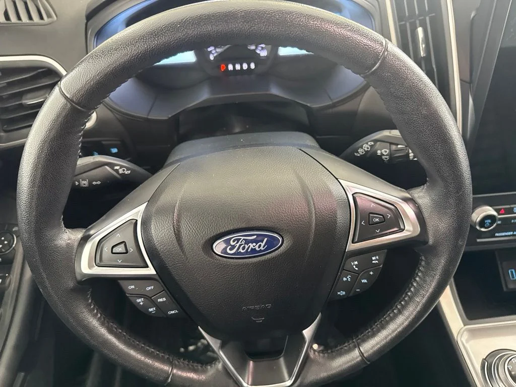 Used 2023 Gray Ford SEL image 26