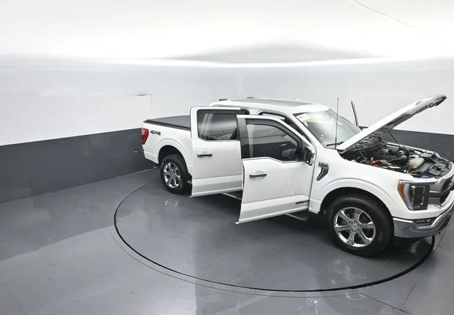 Certified Used 2023 White Metallic Ford King Ranch image 41