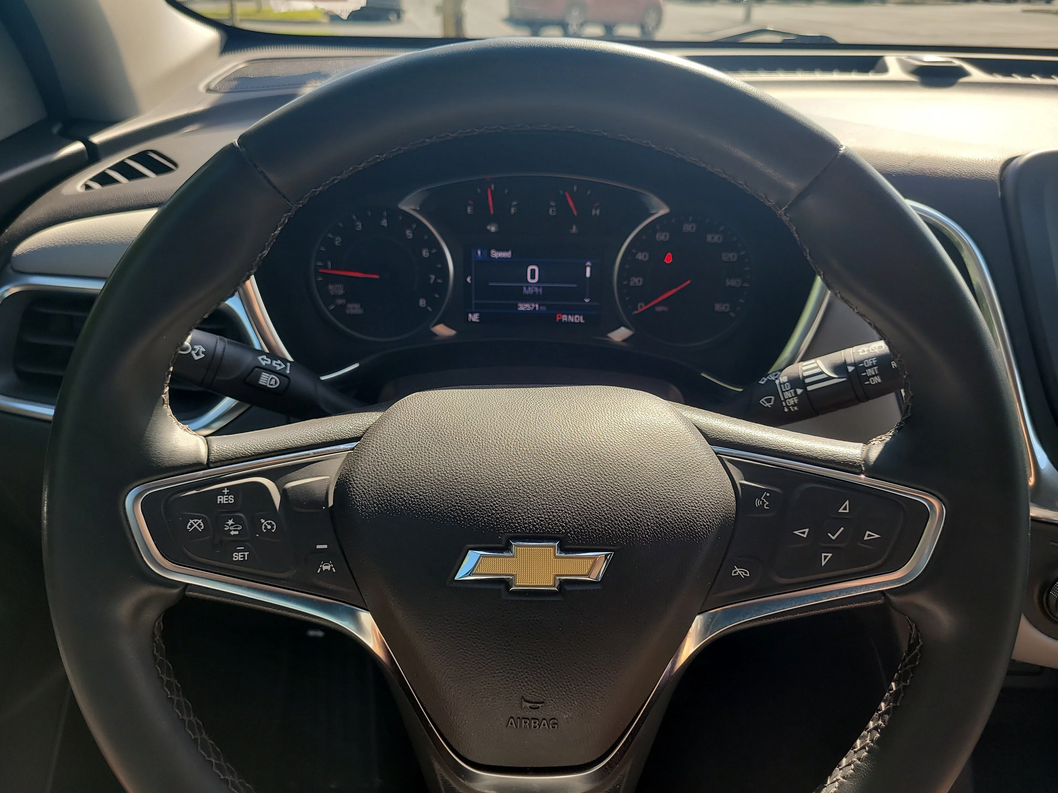 Used 2024 Summit White Chevrolet LT image 28