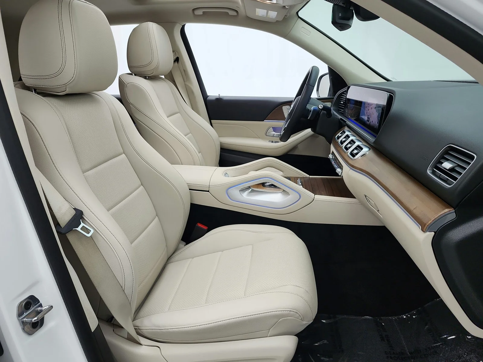 Used 2024 Polar White Mercedes-Benz GLE 350 4MATIC® SUV image 26