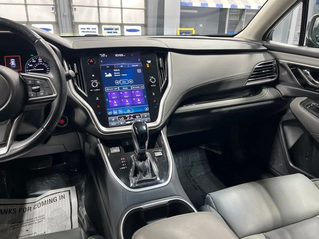 Used 2020 Green Metallic Subaru Onyx Edition XT image 22