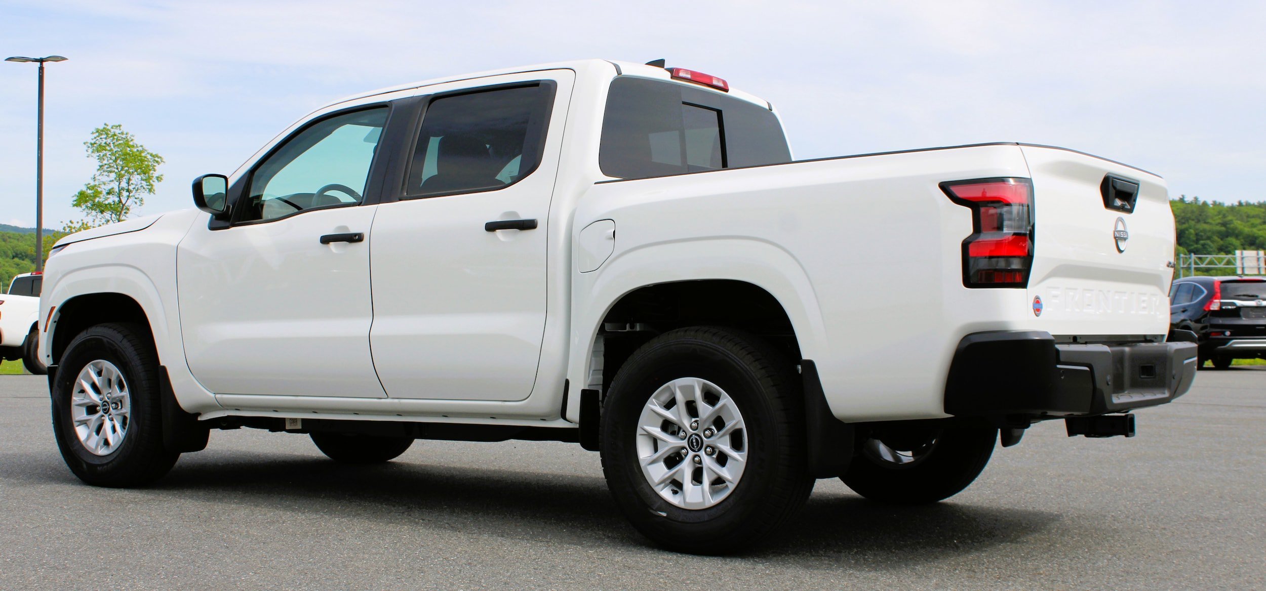 New 2026 Glacier White Nissan Crew Cab S image 12
