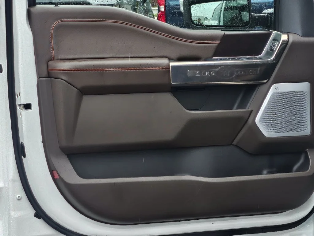 New 2027 Star White Metallic Tri-Coat Ford F-350® King Ranch® image 37