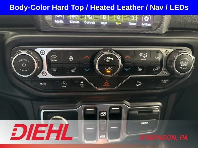Used 2020 Silver Jeep Unlimited Sahara image 32